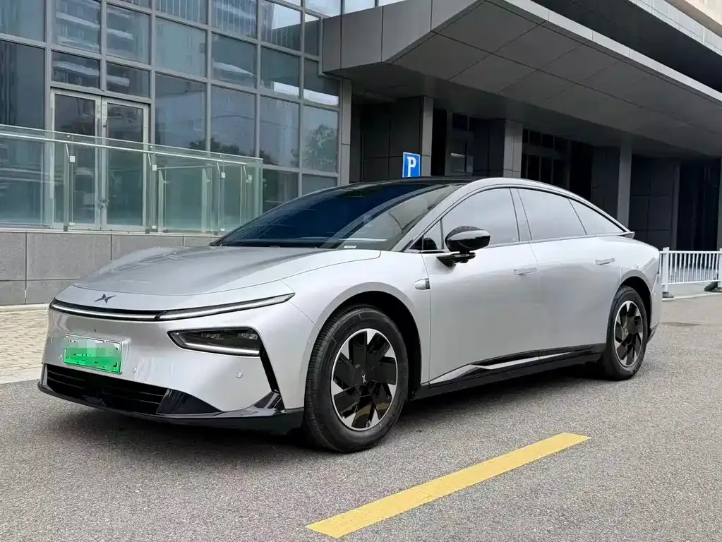 XPeng P7+ — фото 1