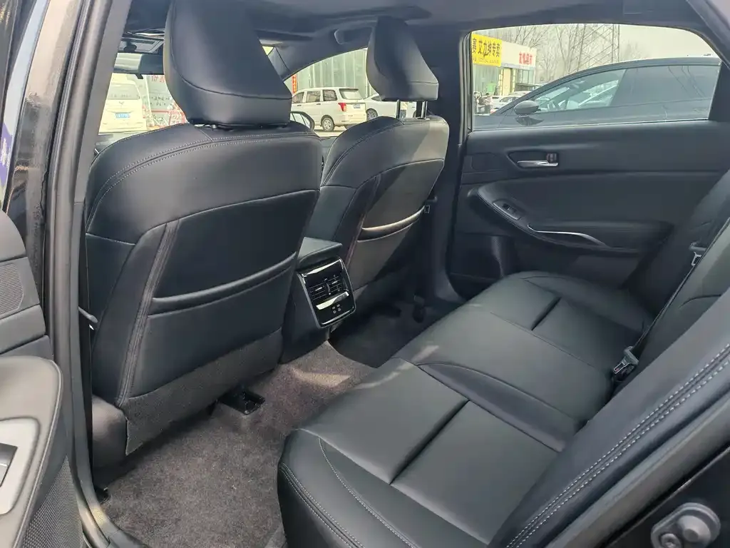 Toyota Avalon 2025 из CN, фото 2
