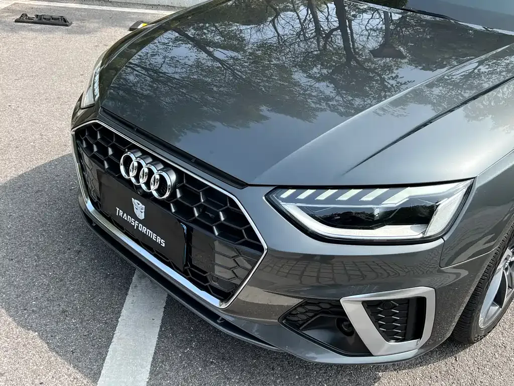 Audi A4L 2021 из CN, фото 8