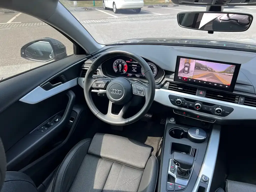 Audi A4L 2021 из CN, фото 7