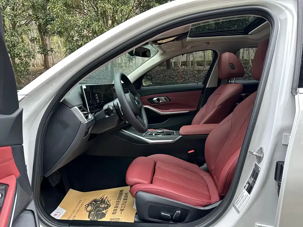 BMW 3 Series 2024 из CN, фото 4