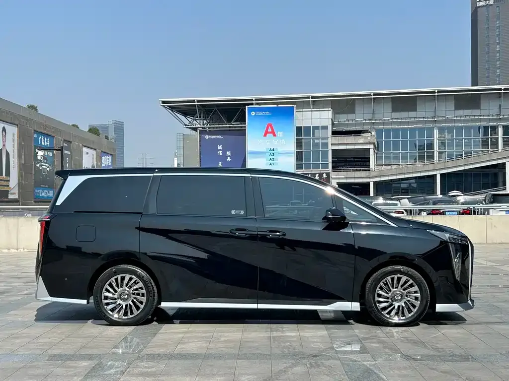GAC Motor Trumpchi M8 — фото 7