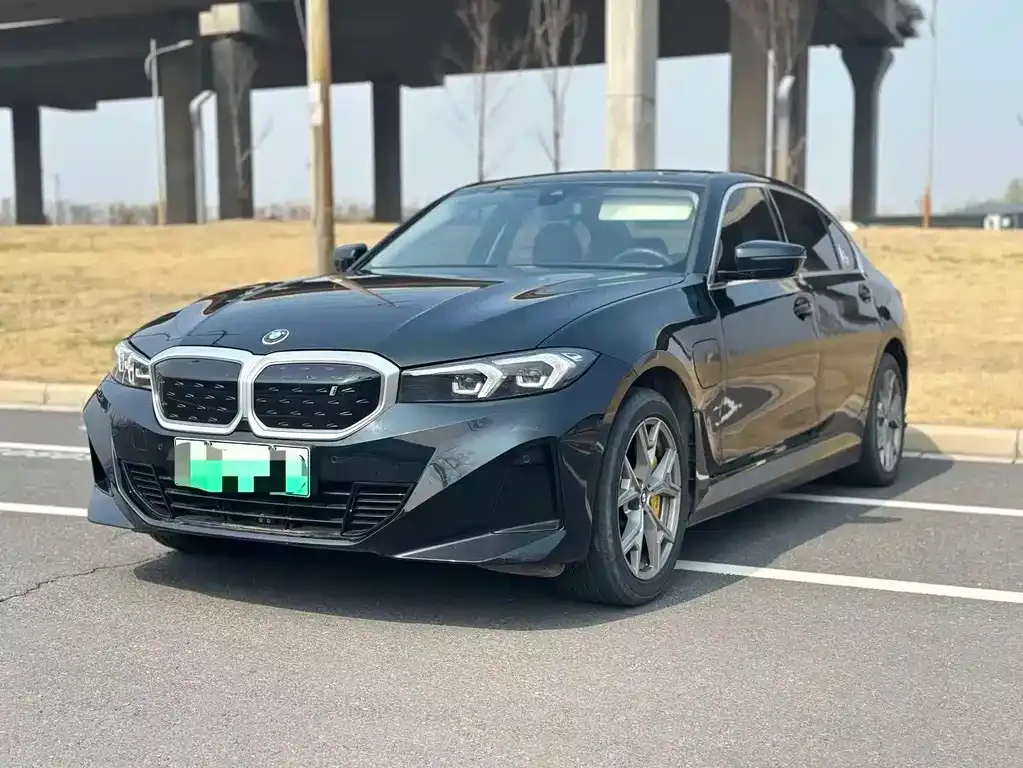 BMW i3 — фото 1