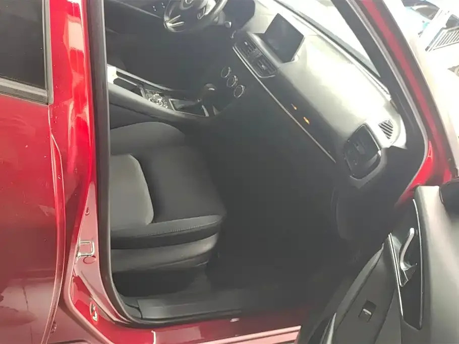 Mazda CX-4 — фото 4