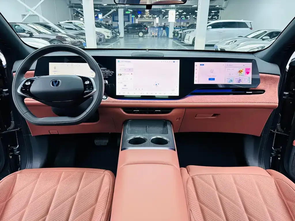 Changan CS75PLUS — фото 3