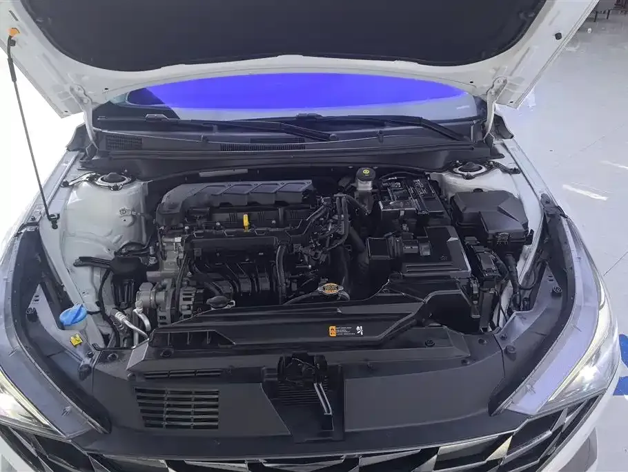 Hyundai Elantra 2023 из CN, фото 8