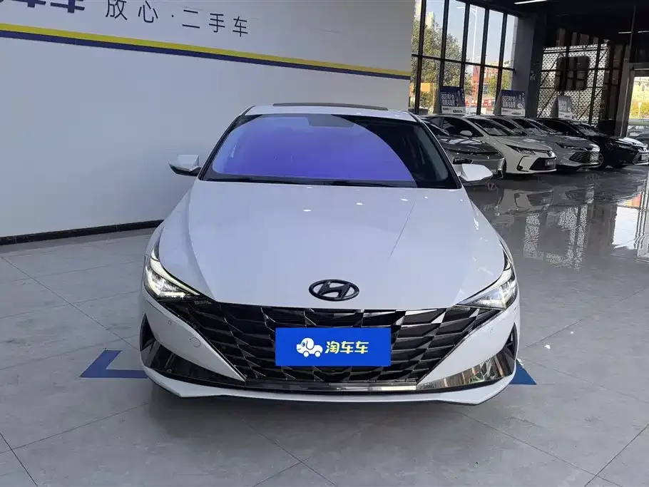 Hyundai Elantra 2023 из CN, фото 5