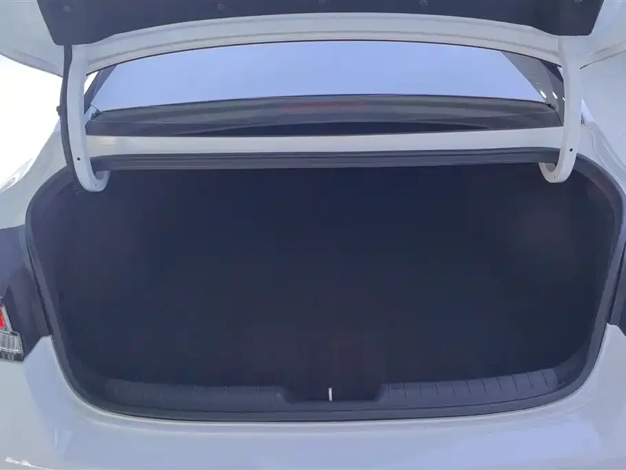 Hyundai Elantra 2023 из CN, фото 10