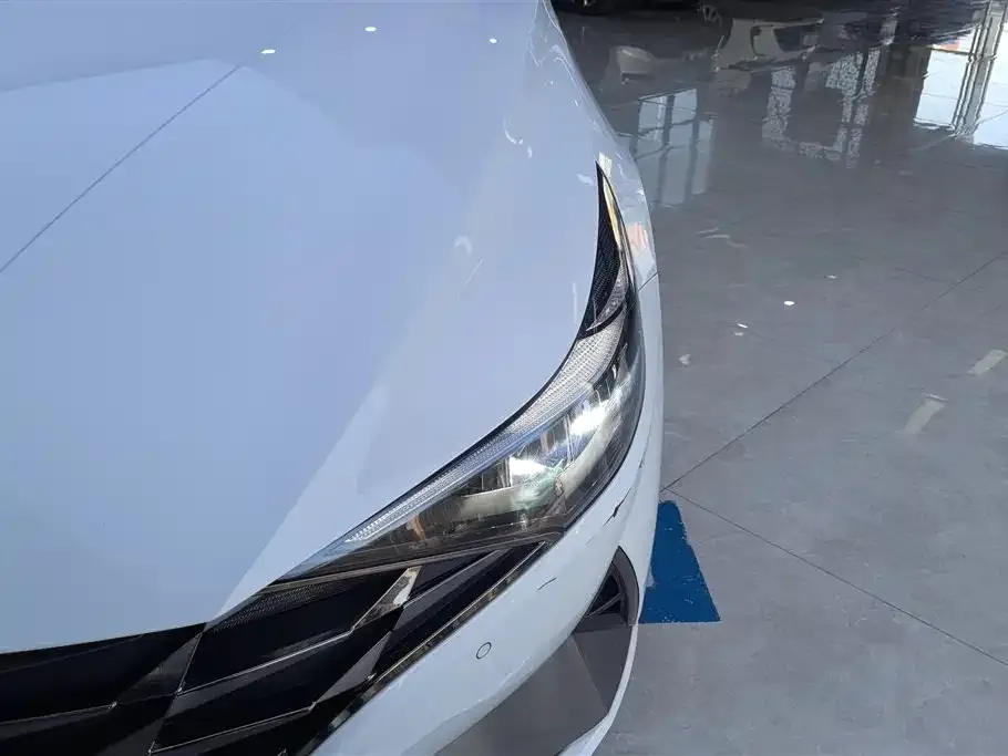 Hyundai Elantra 2023 из CN, фото 6