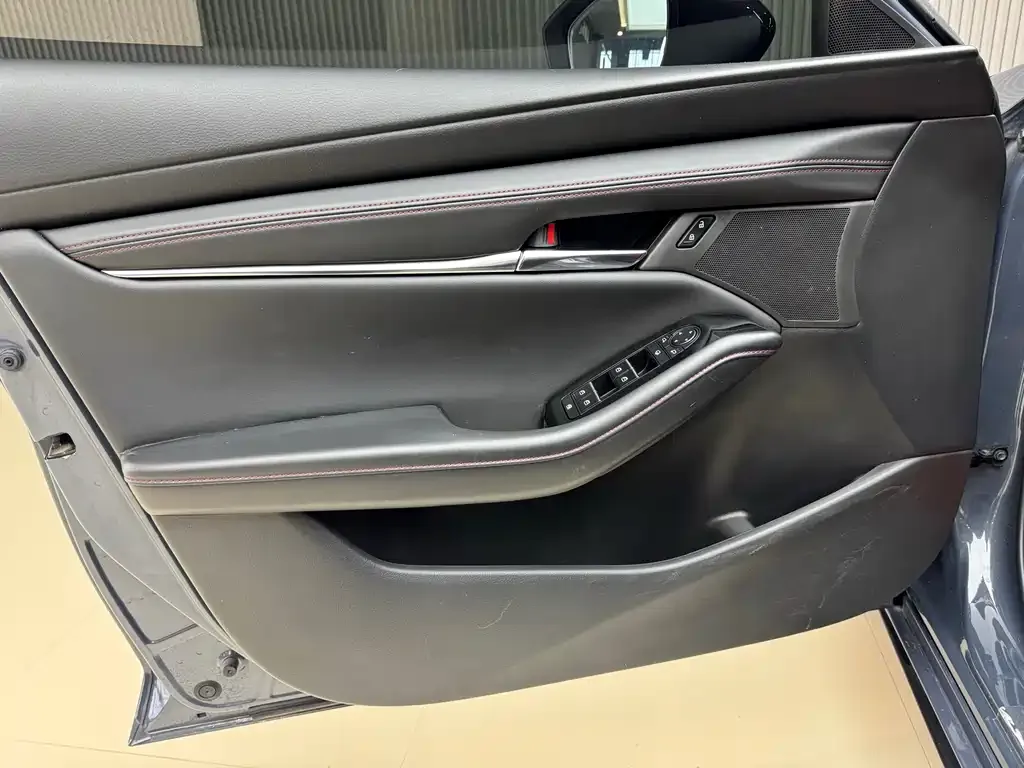 Mazda 3 Axela 2022 из CN, фото 7