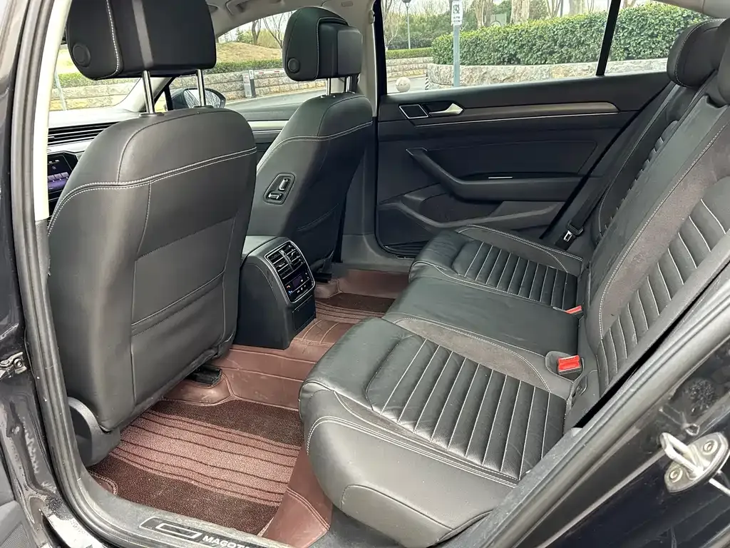 Volkswagen Magotan 2021 из CN, фото 2