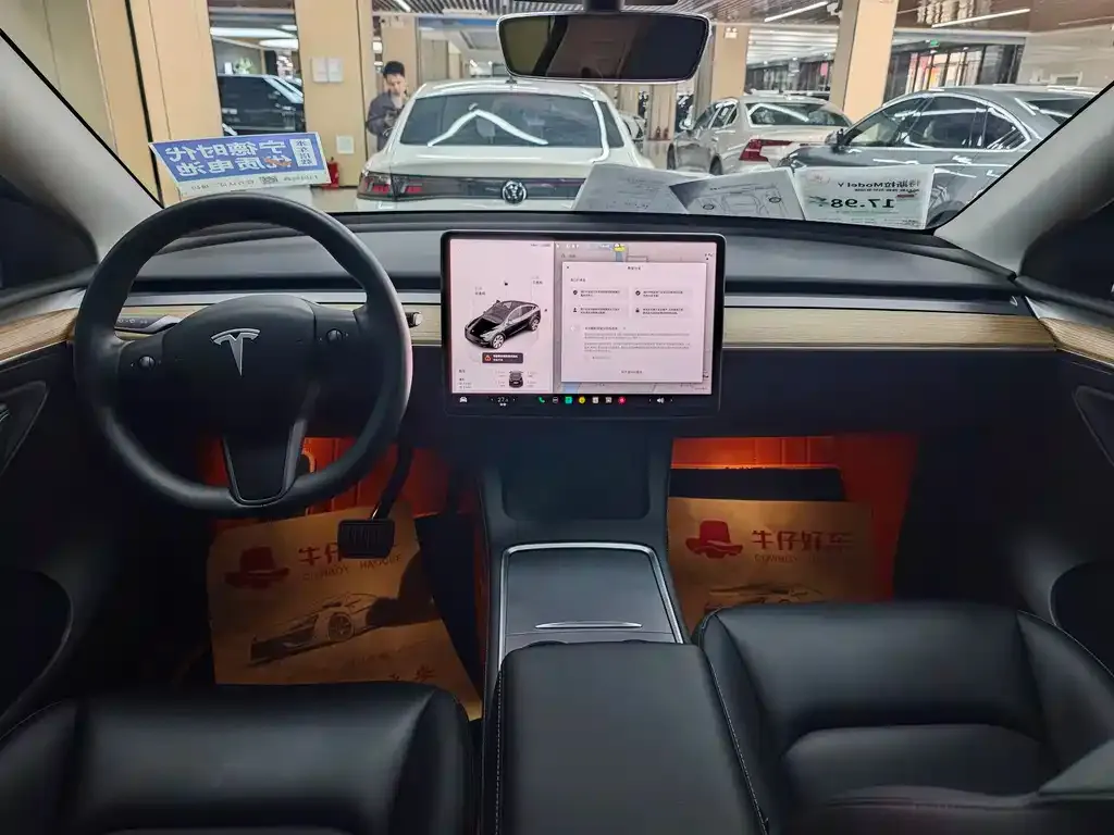 Tesla Model Y — фото 3