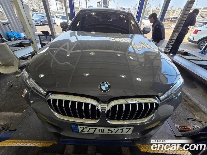 BMW 5-Series 2021 из KR, фото 1