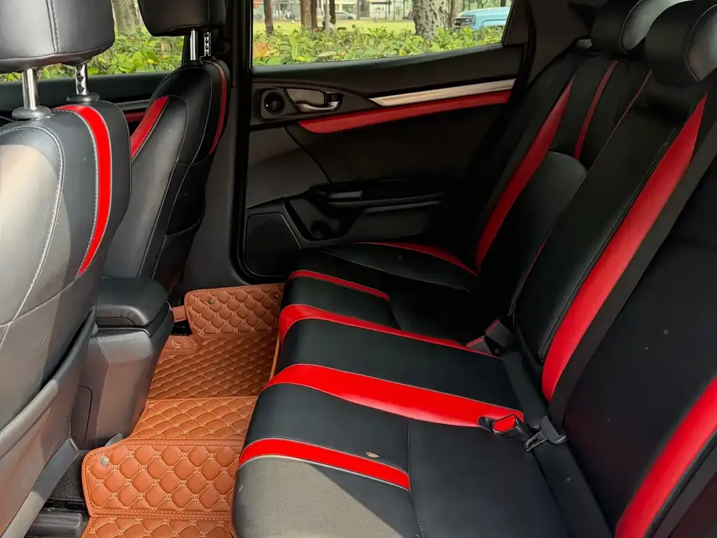 Honda Civic — фото 7