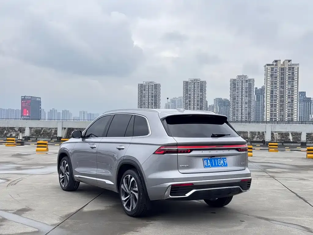 Geely Xingyue L — фото 8