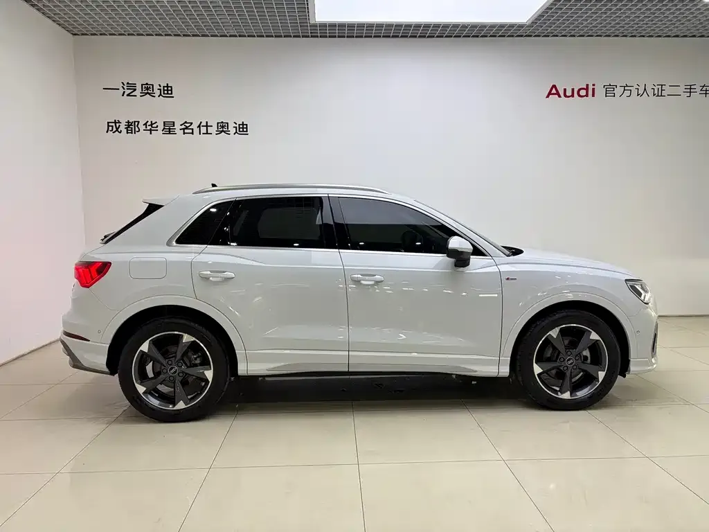 Audi Q3 — фото 5