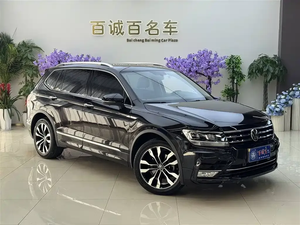 Volkswagen Tiguan L — фото 3