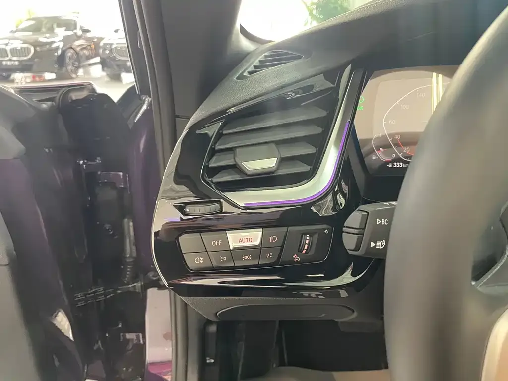 BMW Z4 2024 из CN, фото 5