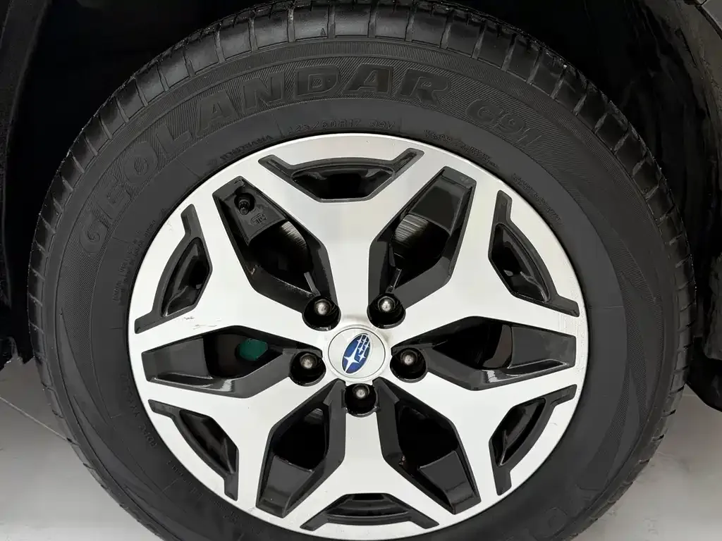 Subaru Forester 2022 из CN, фото 10