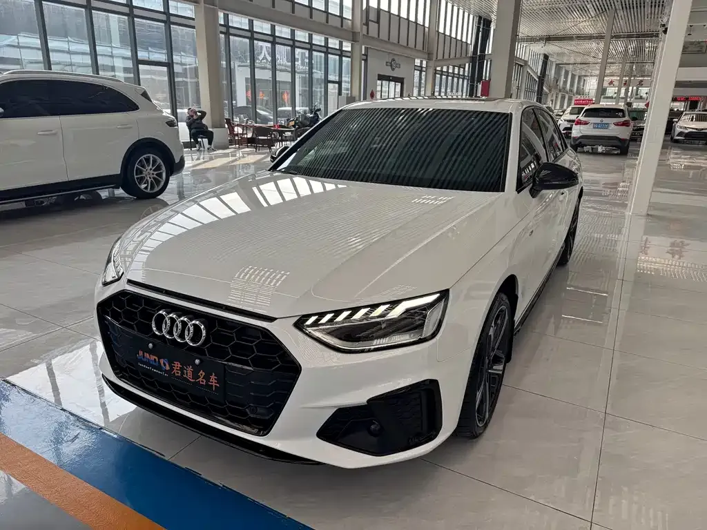 Audi A4L 2024 из CN, фото 1