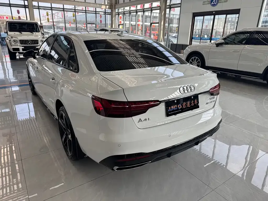 Audi A4L 2024 из CN, фото 7