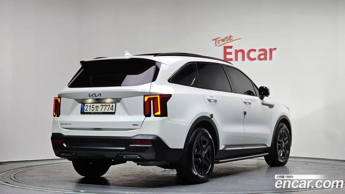 Kia Sorento — фото 5