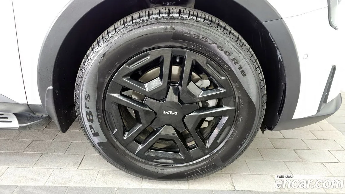 Kia Sorento — фото 6