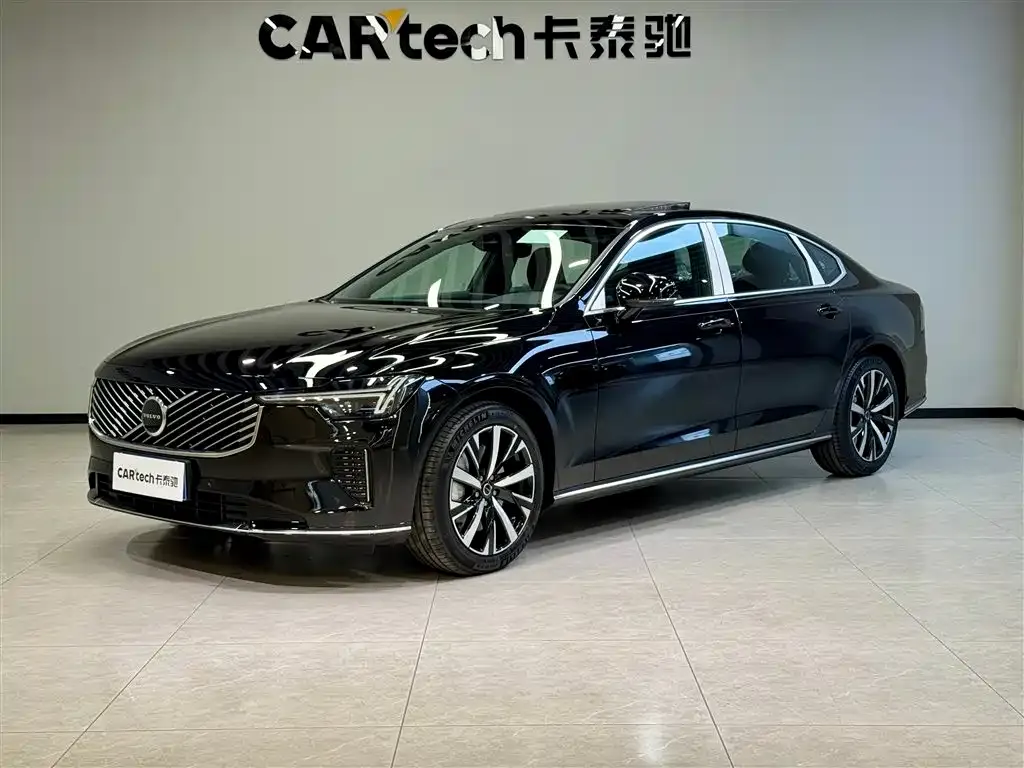 Volvo S90 — фото 1