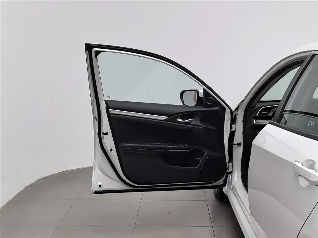 Honda Civic — фото 3