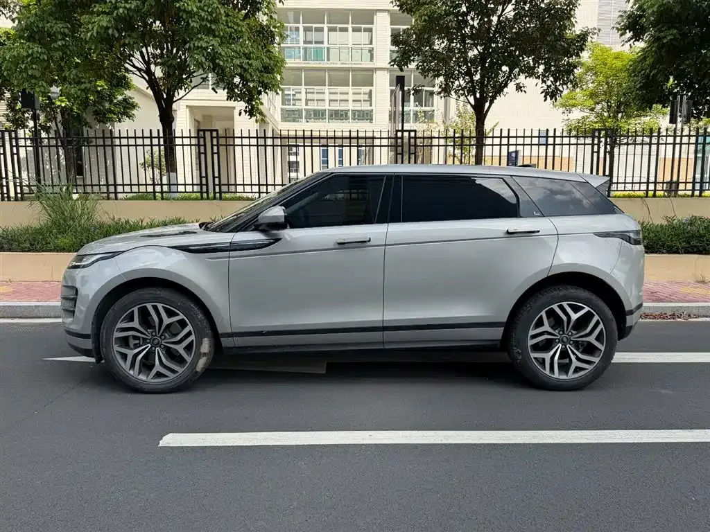 Land Rover Evoque — фото 8