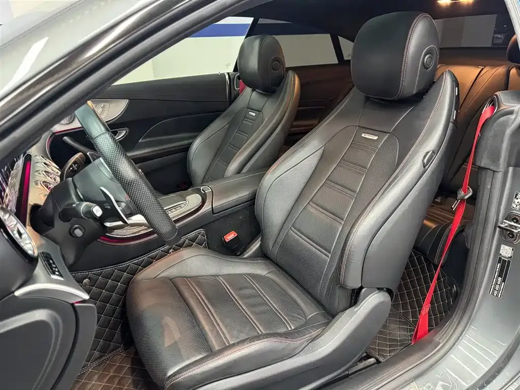 Mercedes-Benz E-Class AMG — фото 6