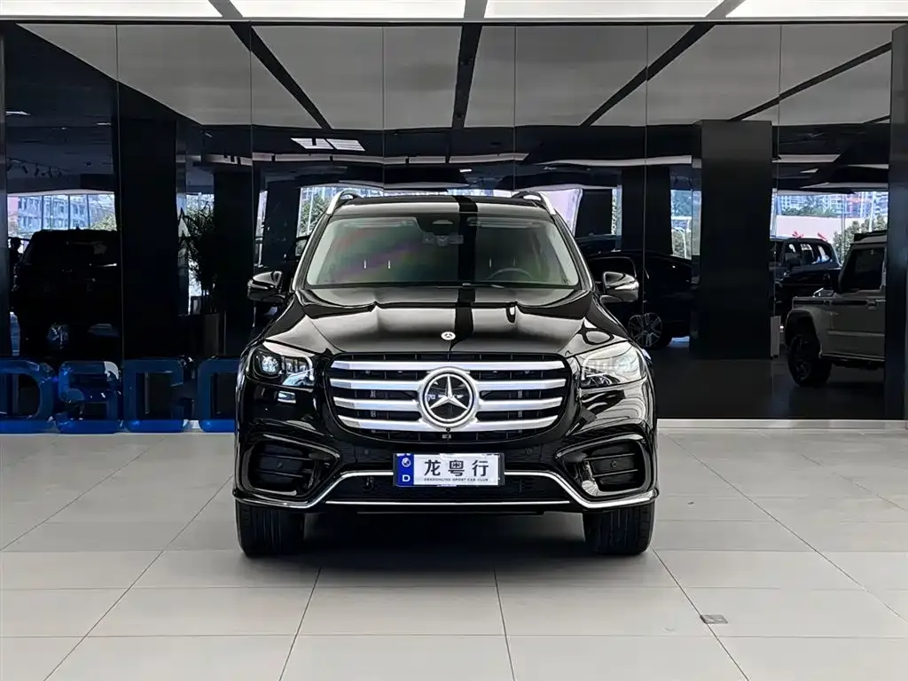 Mercedes-Benz GLS — фото 1