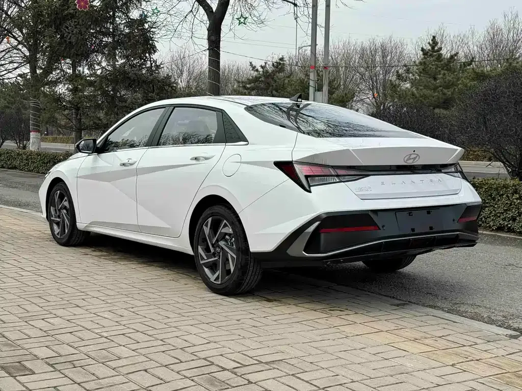 Hyundai Elantra 2026 из CN, фото 10