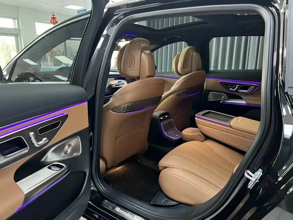 Mercedes-Benz E-Class 2024 из CN, фото 3