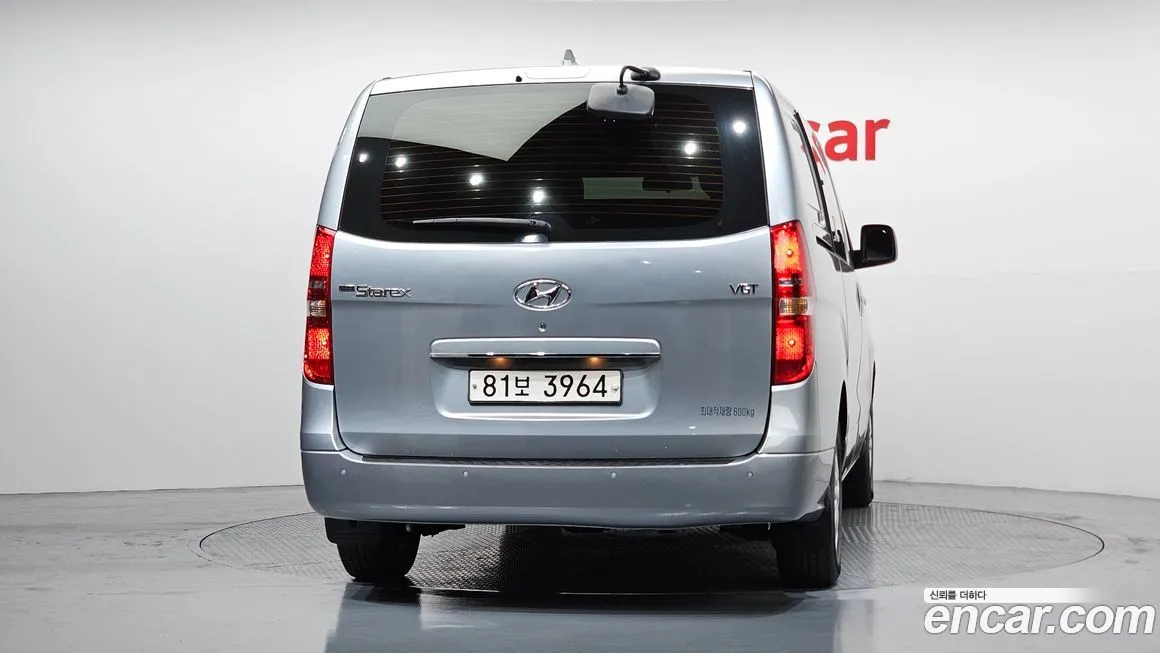 Hyundai Starex — фото 4