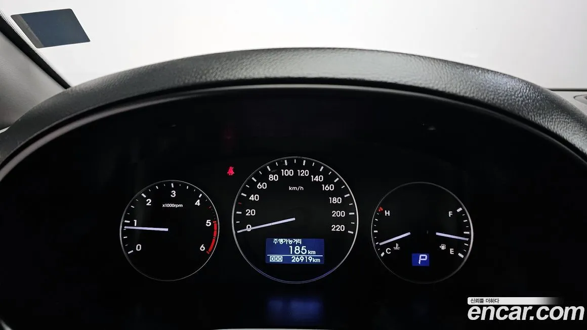 Hyundai Starex — фото 10