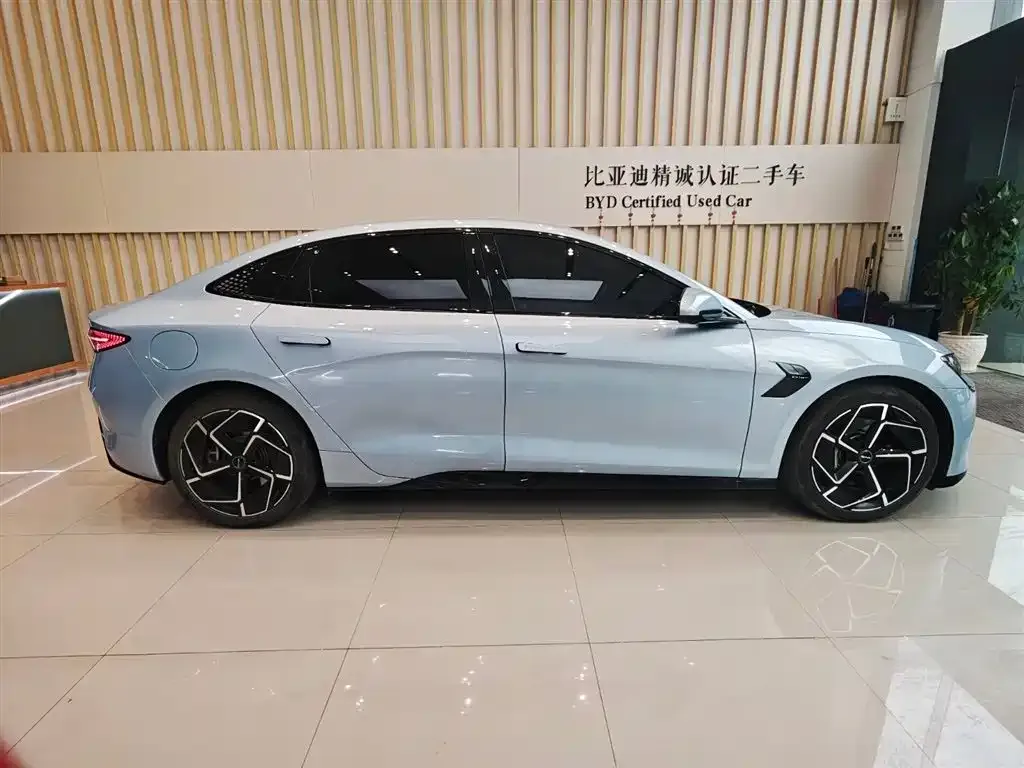 BYD Seal — фото 4
