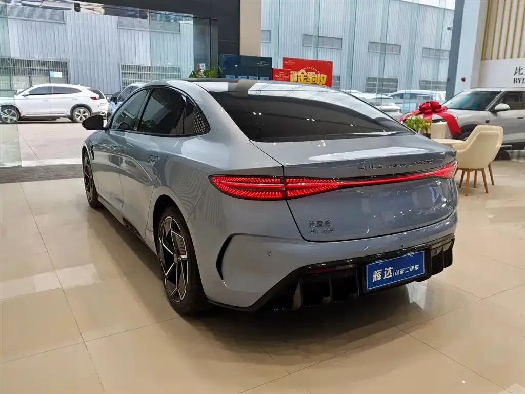 BYD Seal — фото 6
