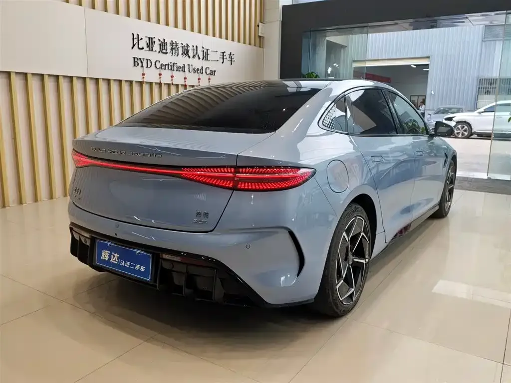 BYD Seal — фото 9