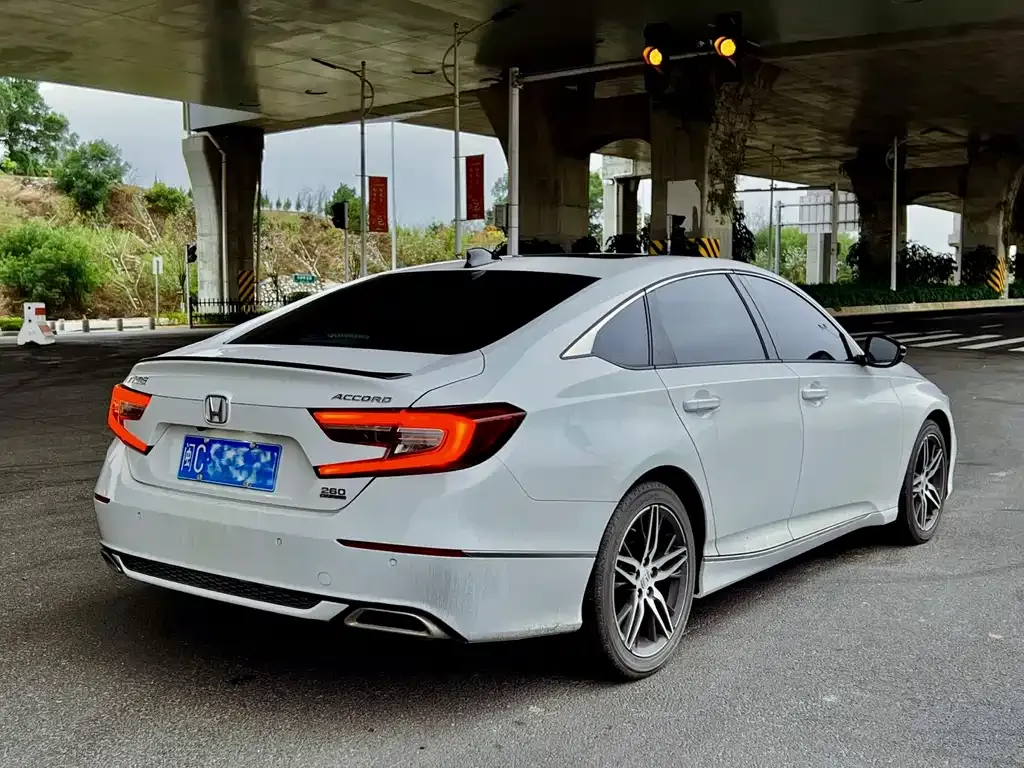 Honda Accord 2023 из CN, фото 8
