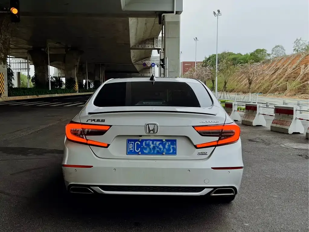 Honda Accord 2023 из CN, фото 2