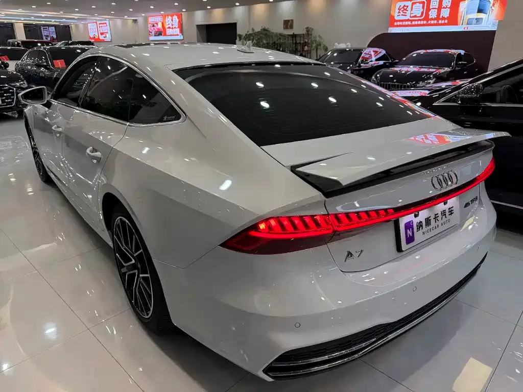 Audi A7 — фото 10