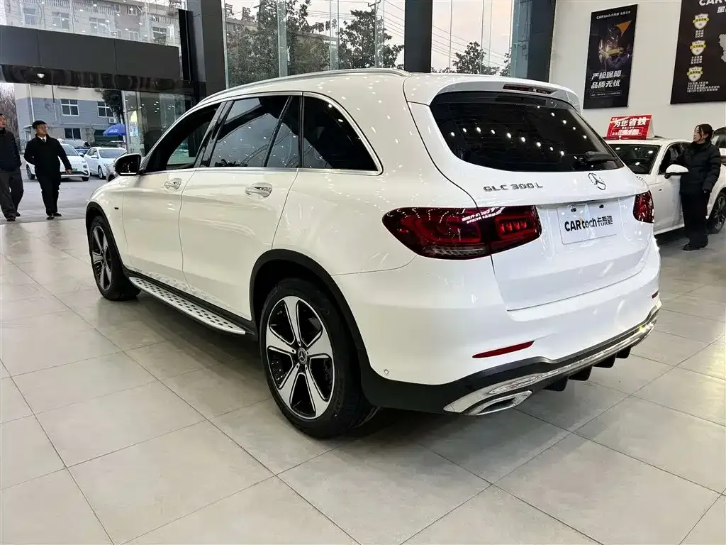 Mercedes-Benz GLC — фото 6