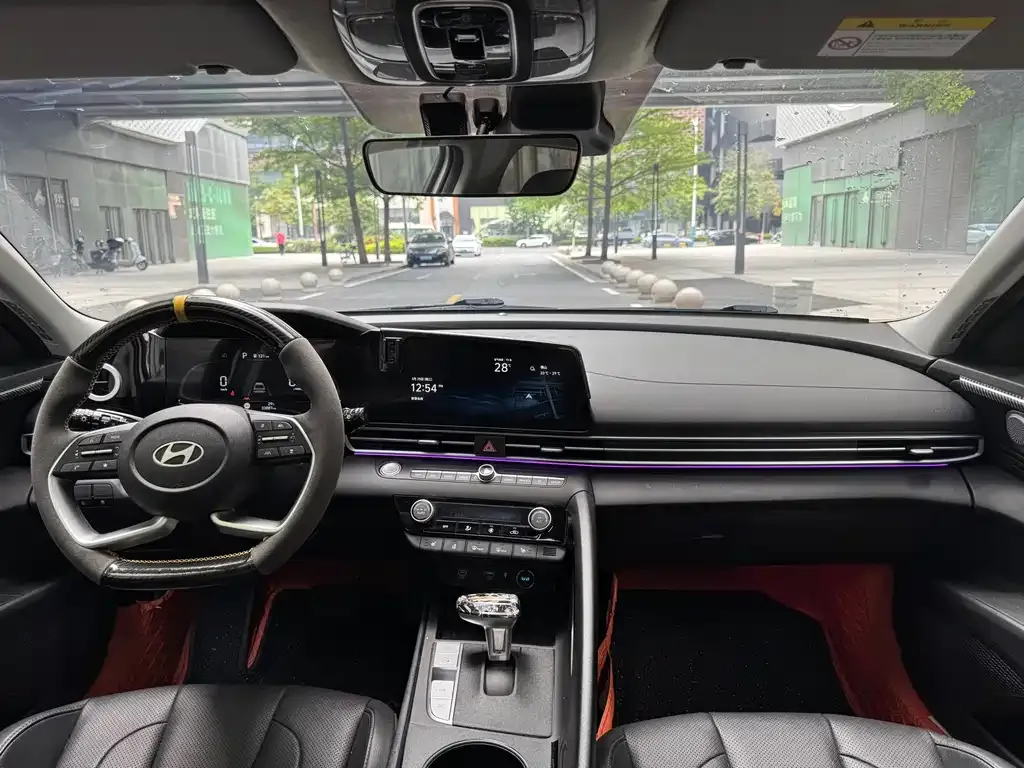 Hyundai Elantra — фото 4
