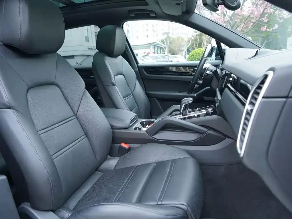 Porsche Cayenne Hybrid 2021 из CN, фото 5