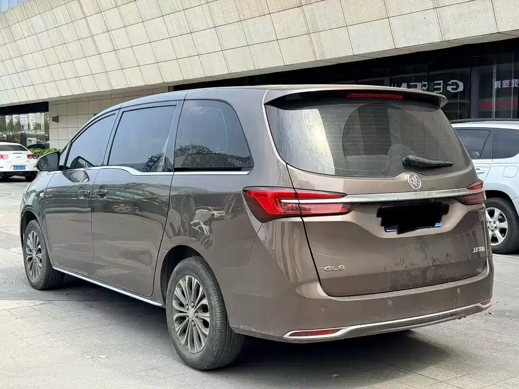 Buick GL8 2023 из CN, фото 6