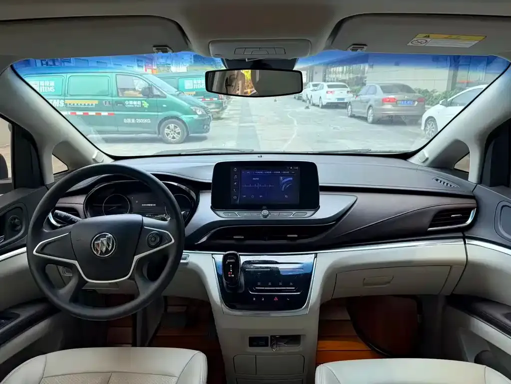 Buick GL8 2023 из CN, фото 5
