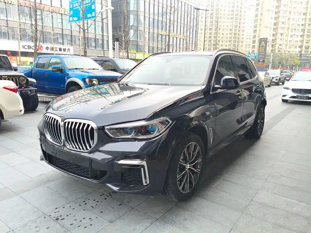 BMW X5 — фото 1