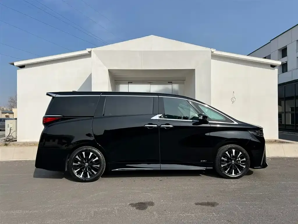 Toyota Alphard 2023 из CN, фото 8