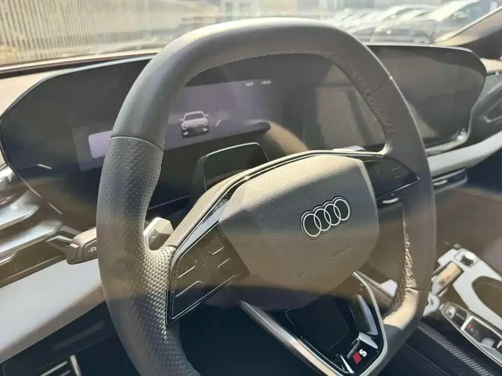 Audi A5L — фото 5